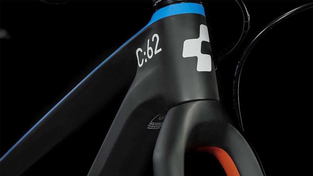 Cube Elite 240 C:62 Pro carbon´n´blue´n´red – Image 4